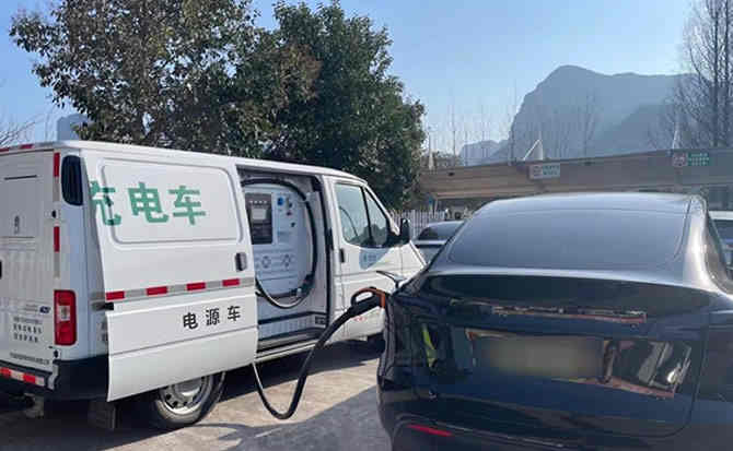 开福区汽车搭电