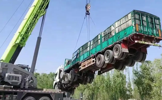 开福区道路脱困救援案例
